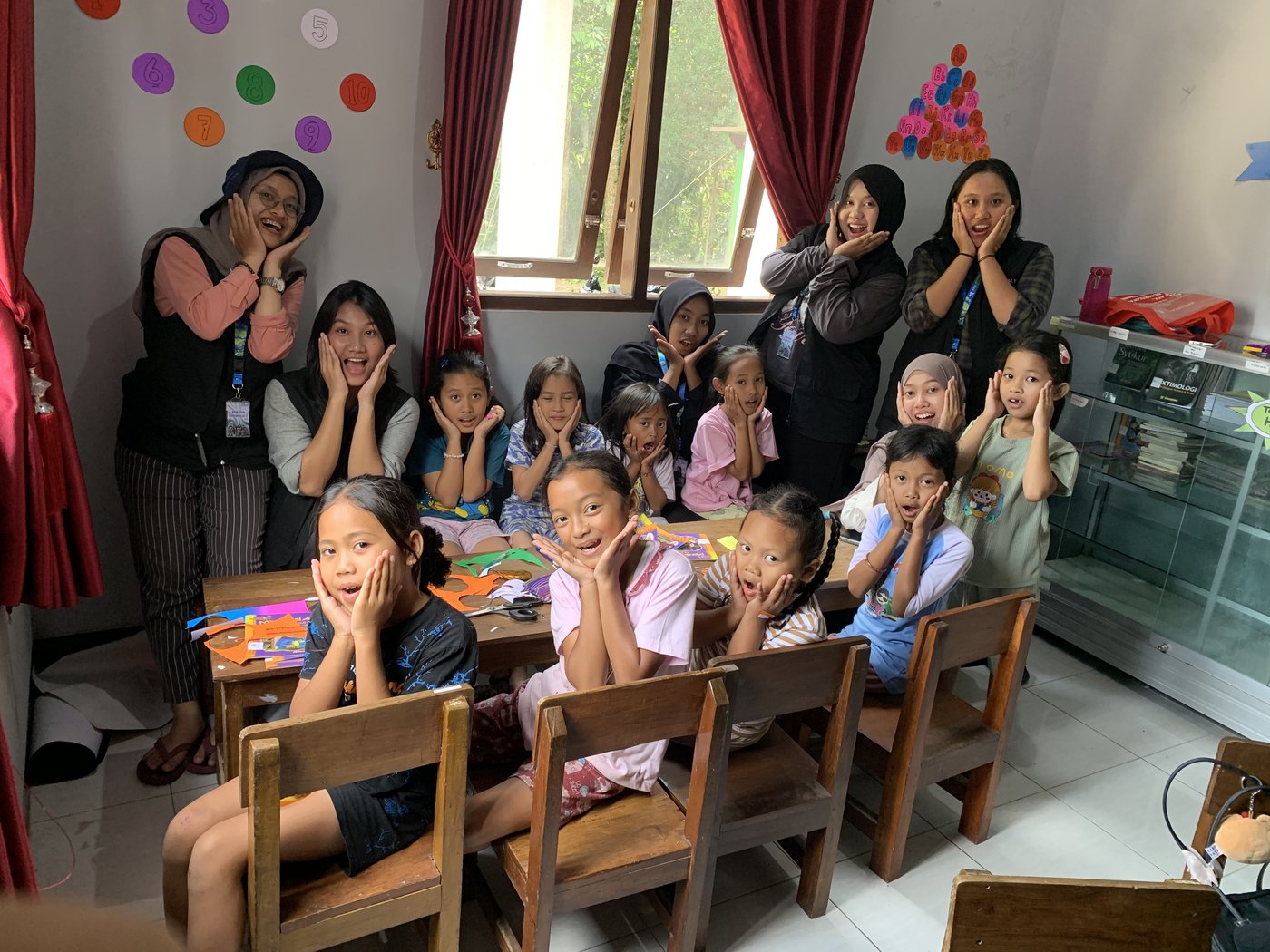 Dokumentasi kegiatan literasi pojok baca Dusun Kebonrejo 3