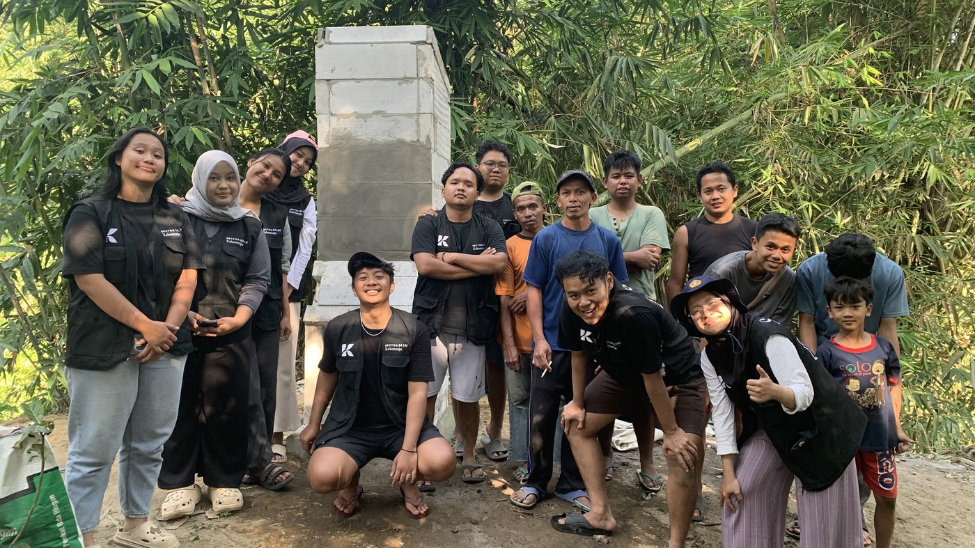 Pembuatan incinerator pengelolaan sampah Dusun Kebonrejo 3