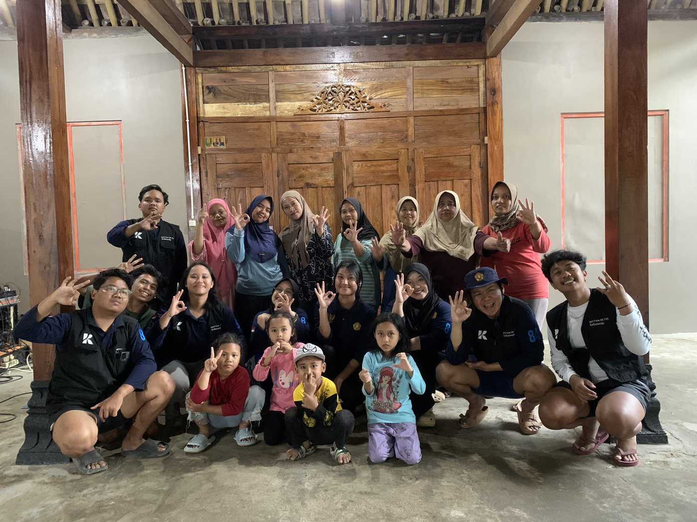 Kegiatan senam bersama warga Dusun Kebonrejo 3